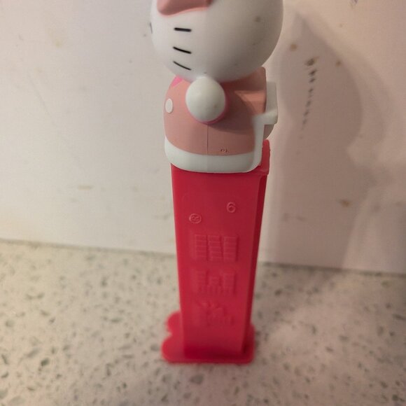 Hello Kitty Pez Dispenser (Pink) - Picture 3 of 3